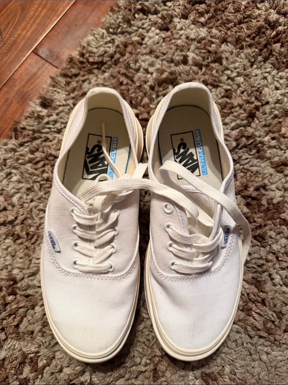 Vans White Canvas Authentic Low-Top Sneakers size 5.5 men’s or 7 women’s
